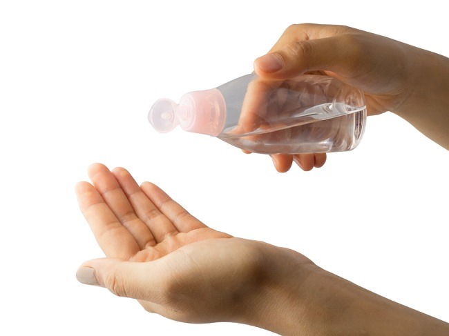 Baby Oil Yang Serbaguna Jadi Barang Wajib Untuk Kamu Beli
