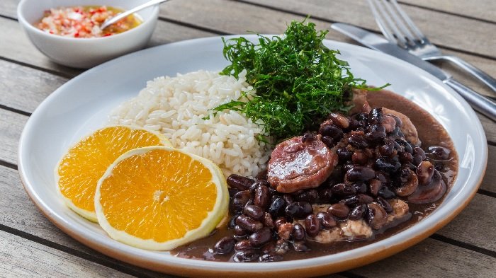 Makanan Khas Brazil Yang Begitu Terkenal Feijoada, Yuk Simak