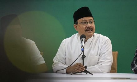Gus Ipul Buka Suara Soal Polemik Anggaran Sepatu Rp27 Miliar