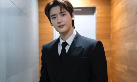 Lee Jong Suk Di Kenal Dengan Bakat Aktingnya Yang Luar Biasa